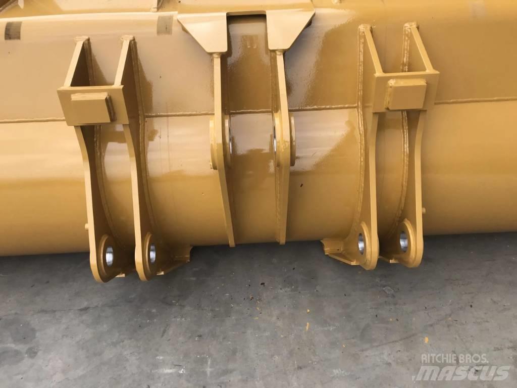 CAT 938M Kaušai