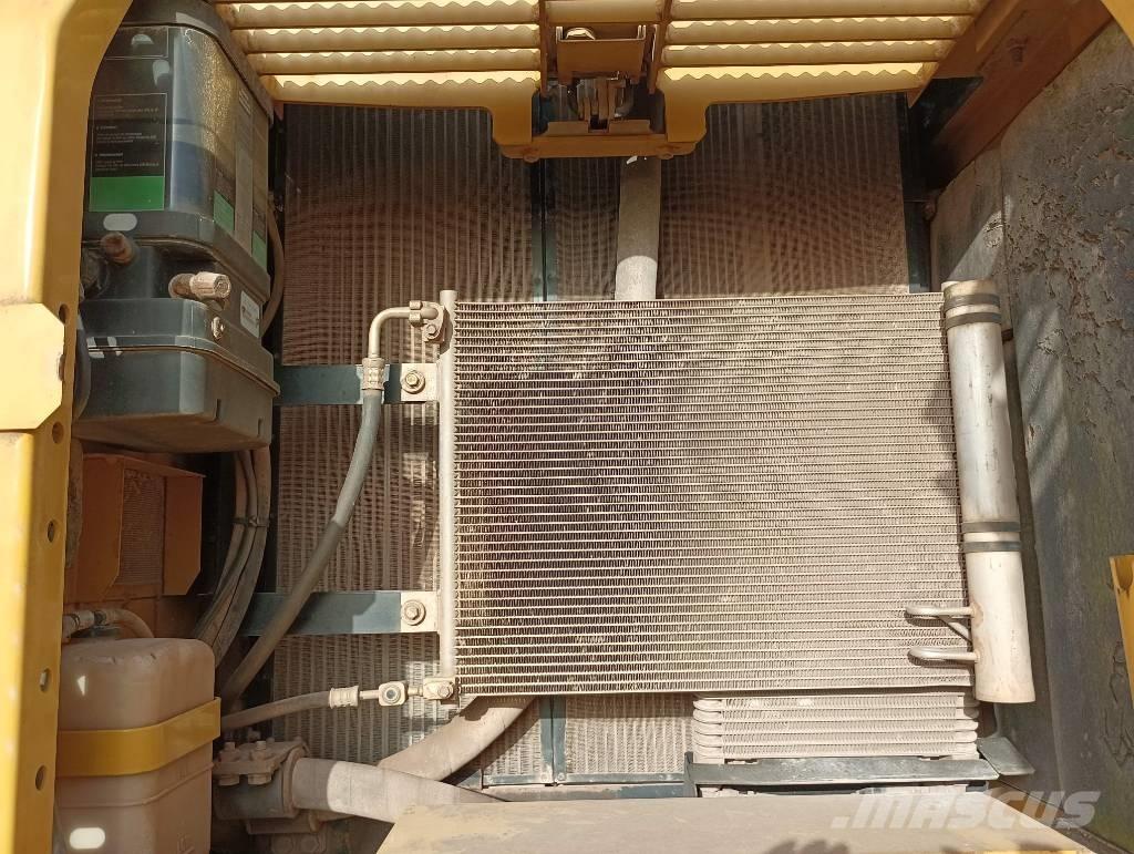 Komatsu PC 210 LC-8 Vikšriniai ekskavatoriai