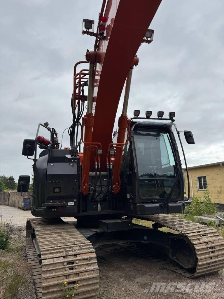Hitachi ZX 225USLC-7 Vikšriniai ekskavatoriai