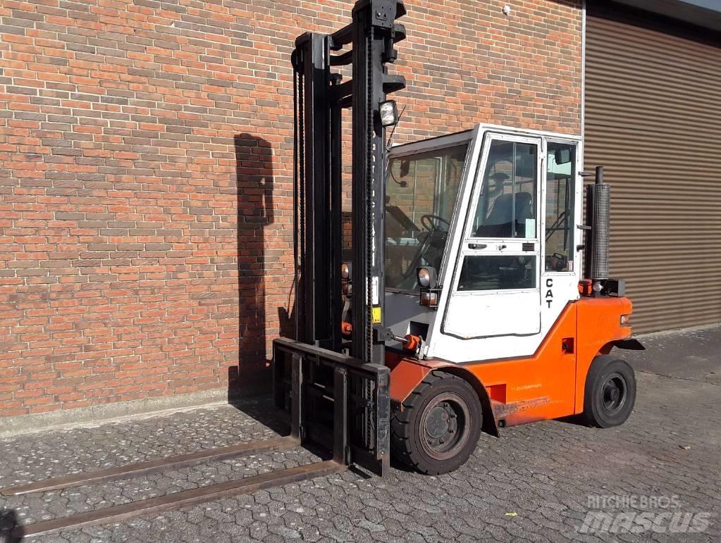 Dantruck 3508 Dyzeliniai krautuvai