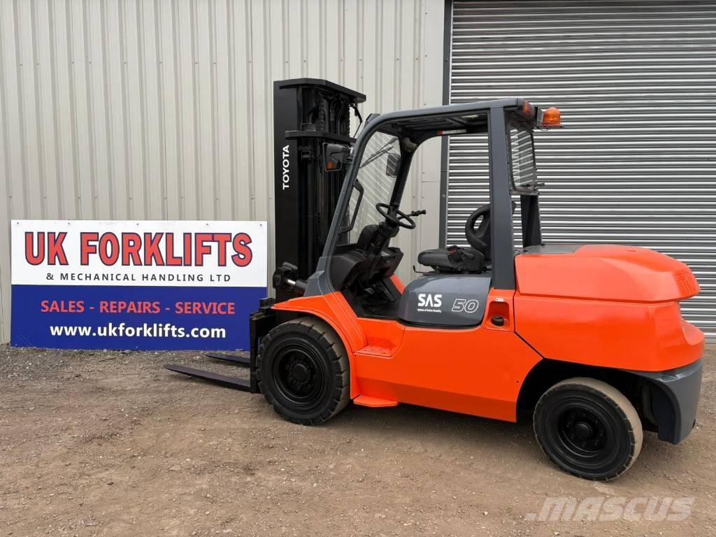 Toyota 7 FDA 50 Dyzeliniai krautuvai