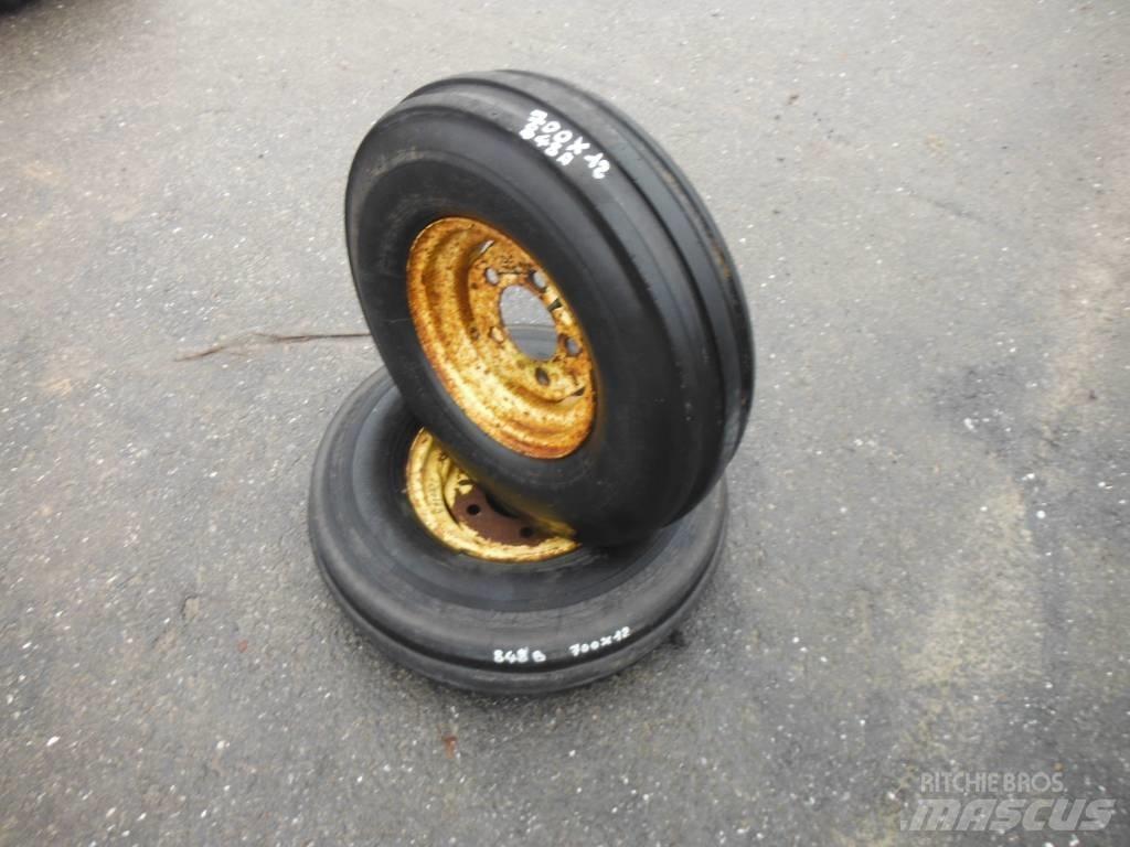 Dunlop 7.00X12 Padangos, ratai ir ratlankiai