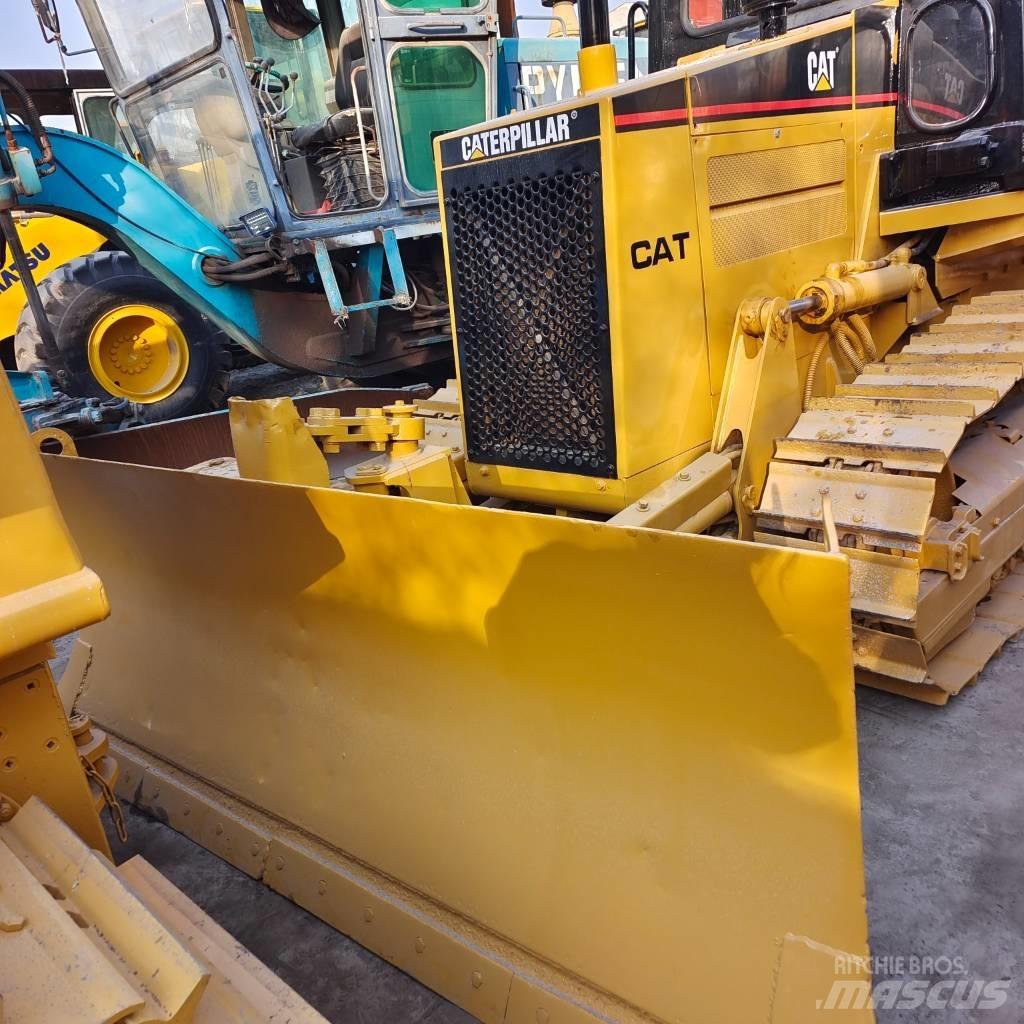 CAT D 4 C Vikšriniai buldozeriai