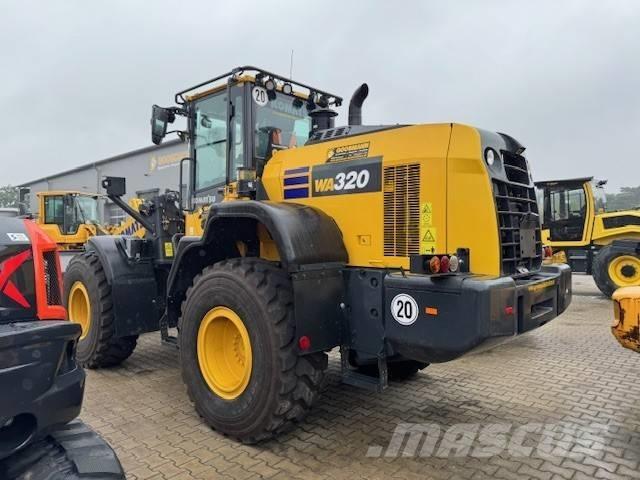 Komatsu WA 320 Naudoti ratiniai krautuvai