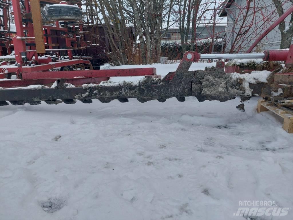 Patu 640 Sunkiosios lauko akėčios