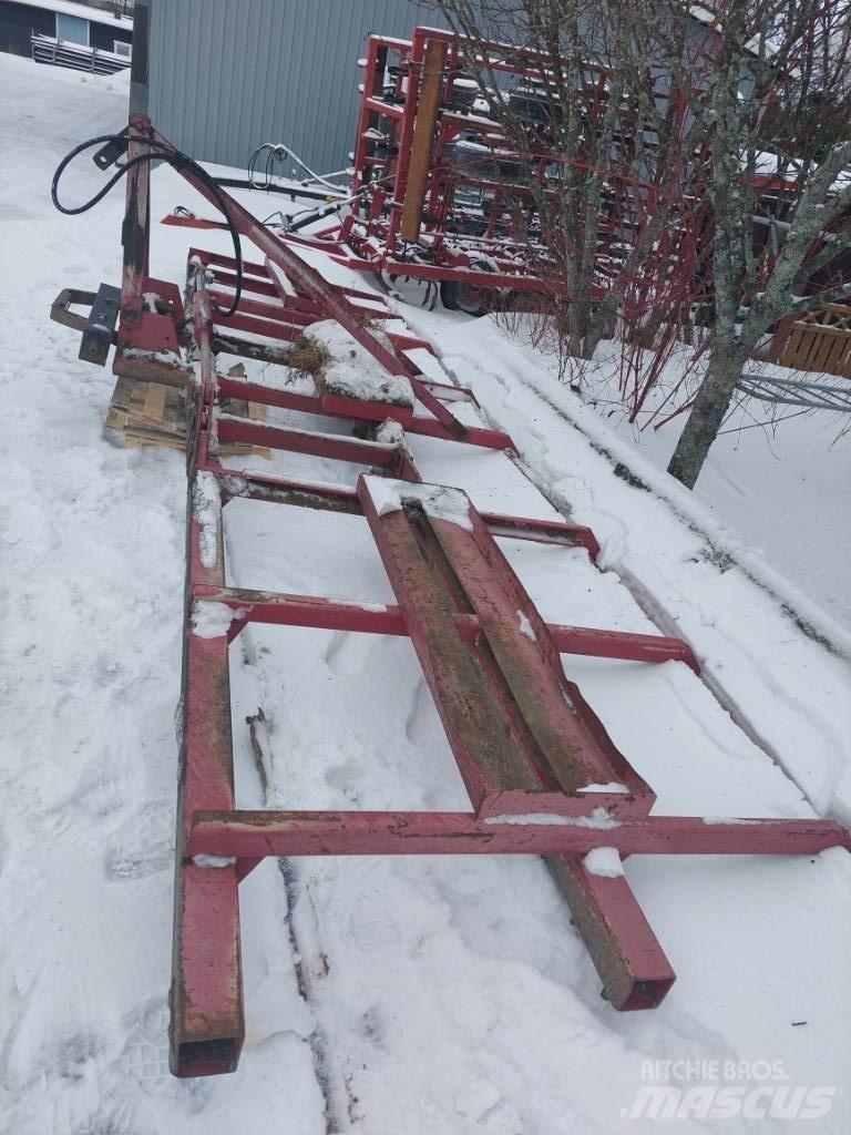 Patu 640 Sunkiosios lauko akėčios
