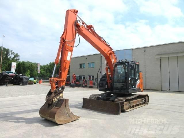 Hitachi ZX 135 US-7 Vikšriniai ekskavatoriai