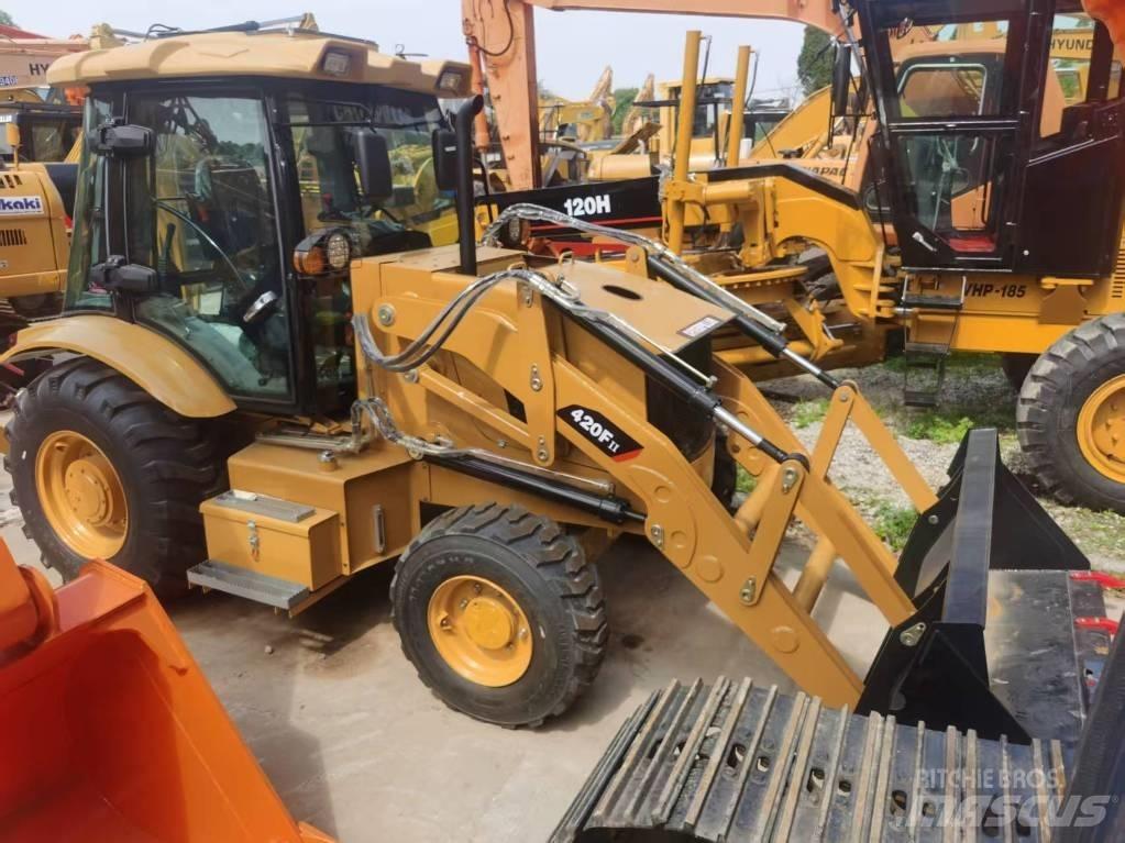 CAT 420 F Vikšriniai ekskavatoriai