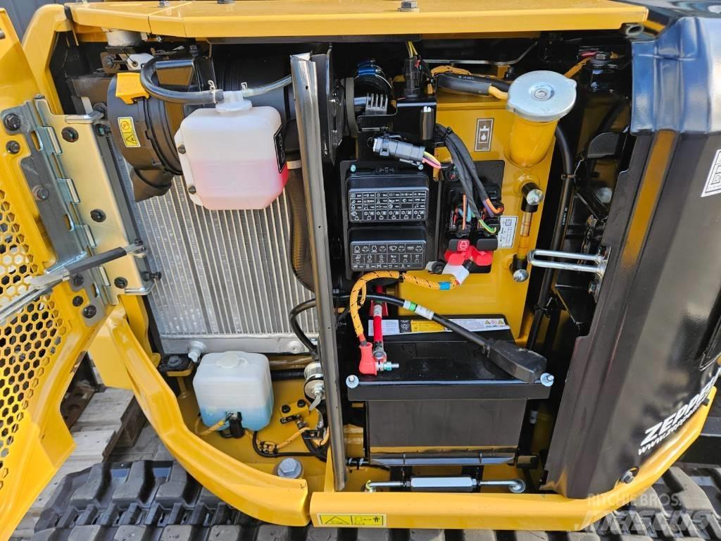 CAT 302.7 CR Mini ekskavatoriai < 7 t