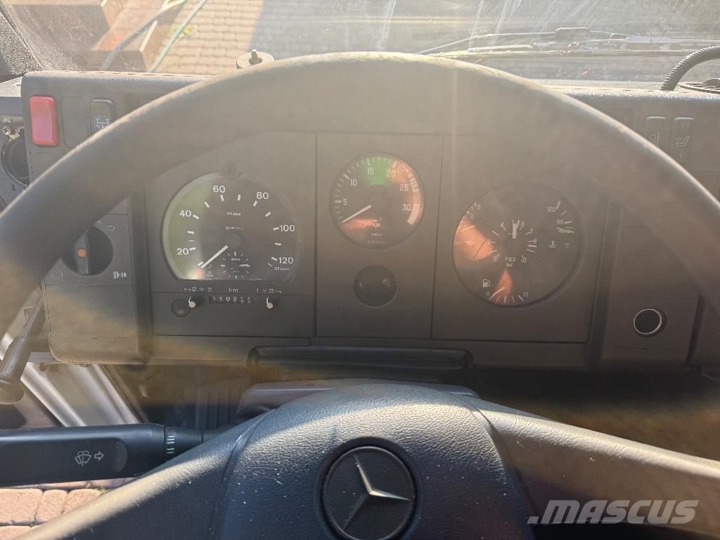 Mercedes-Benz 817 Ant vilkikų montuojamos kėlimo platformos