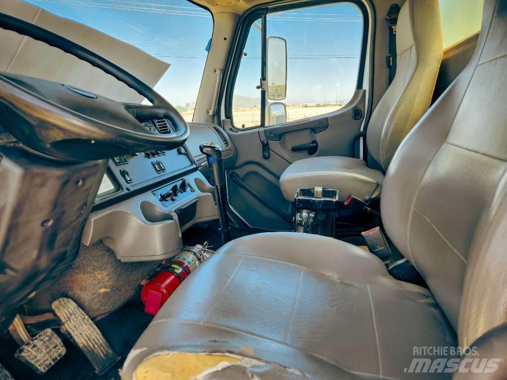 Freightliner 108 SD Vandens sunkvežimiai