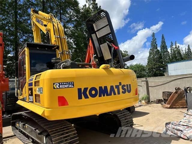 Komatsu PC 200-8 Vikšriniai ekskavatoriai