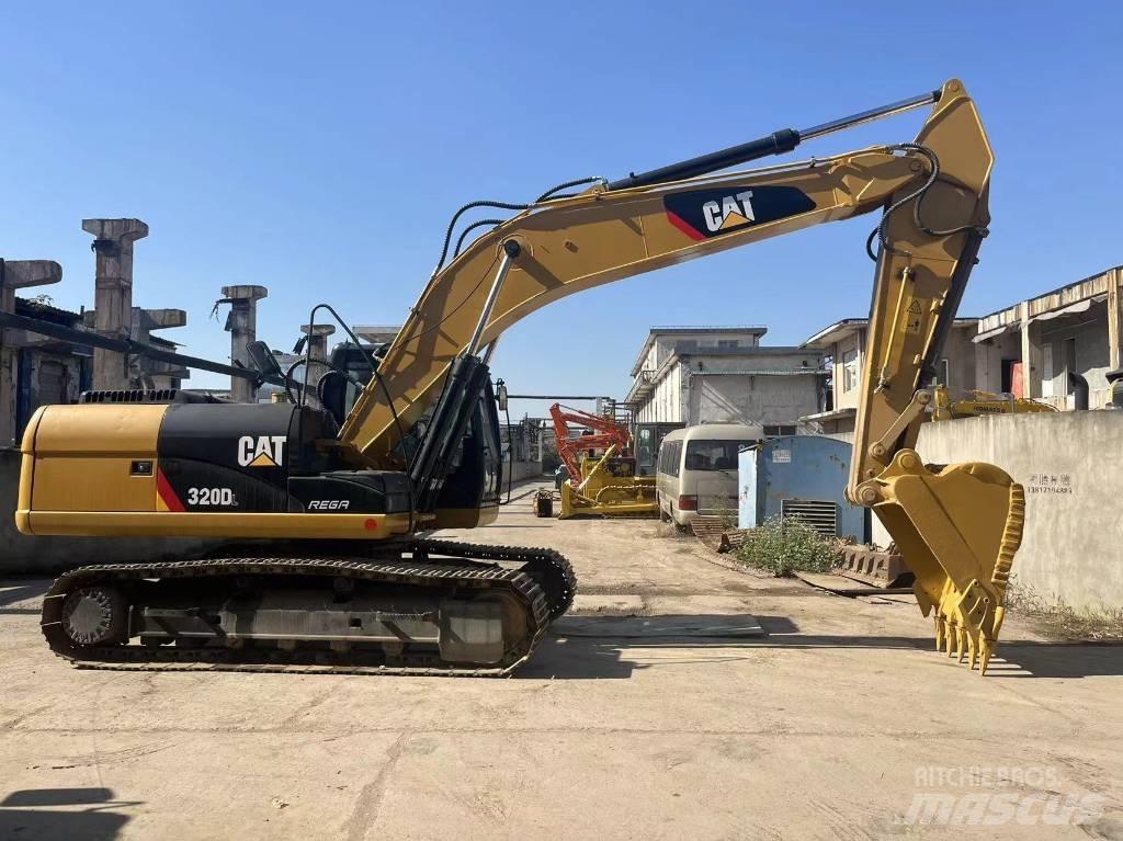 CAT 320 D Vikšriniai ekskavatoriai