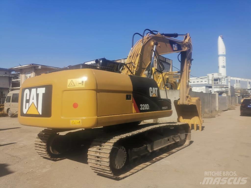 CAT 320 D Vikšriniai ekskavatoriai
