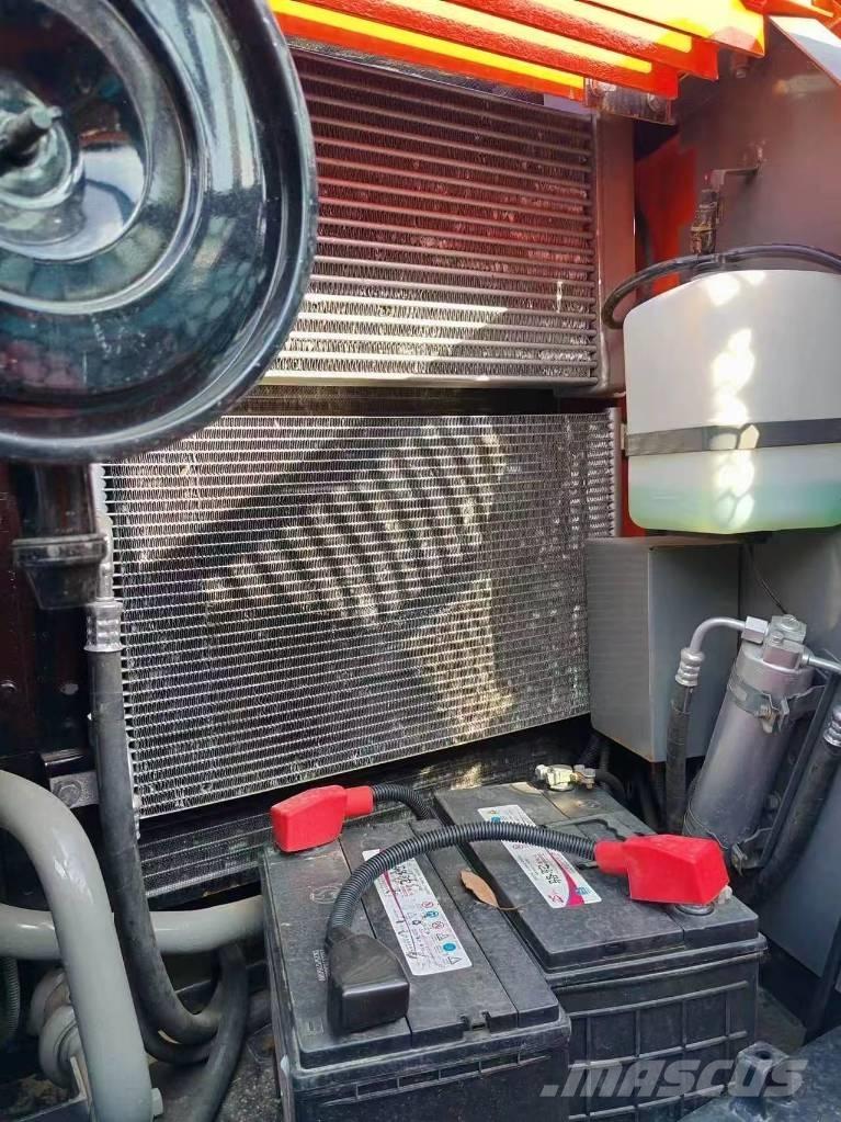 Hitachi ZX 120 Vikšriniai ekskavatoriai