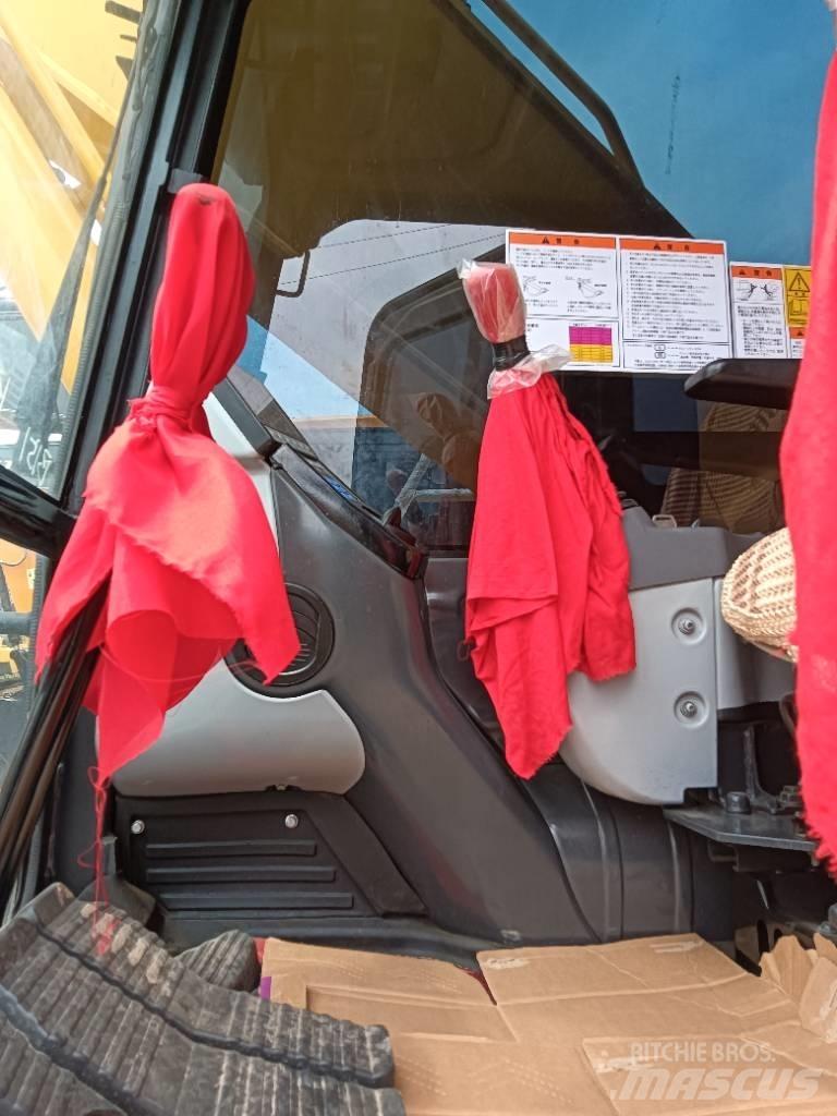 Komatsu PC 200-8 Vikšriniai ekskavatoriai