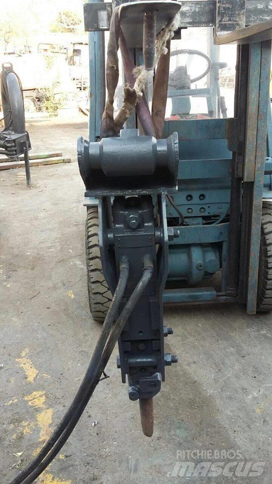 Thomas 150 Hidrauliniai krūvos plaktukai
