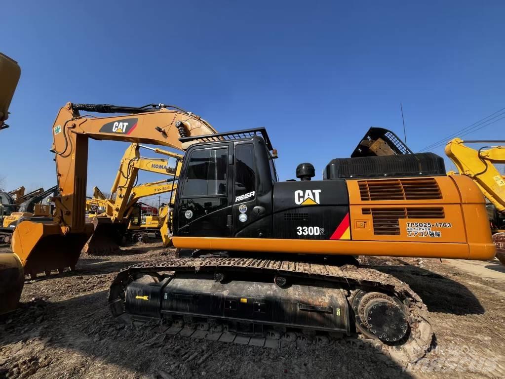 CAT CAT330D2 Vidutinės galios ekskavatoriai 7-12 t