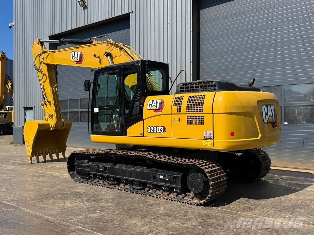 CAT 323D3 Vikšriniai ekskavatoriai