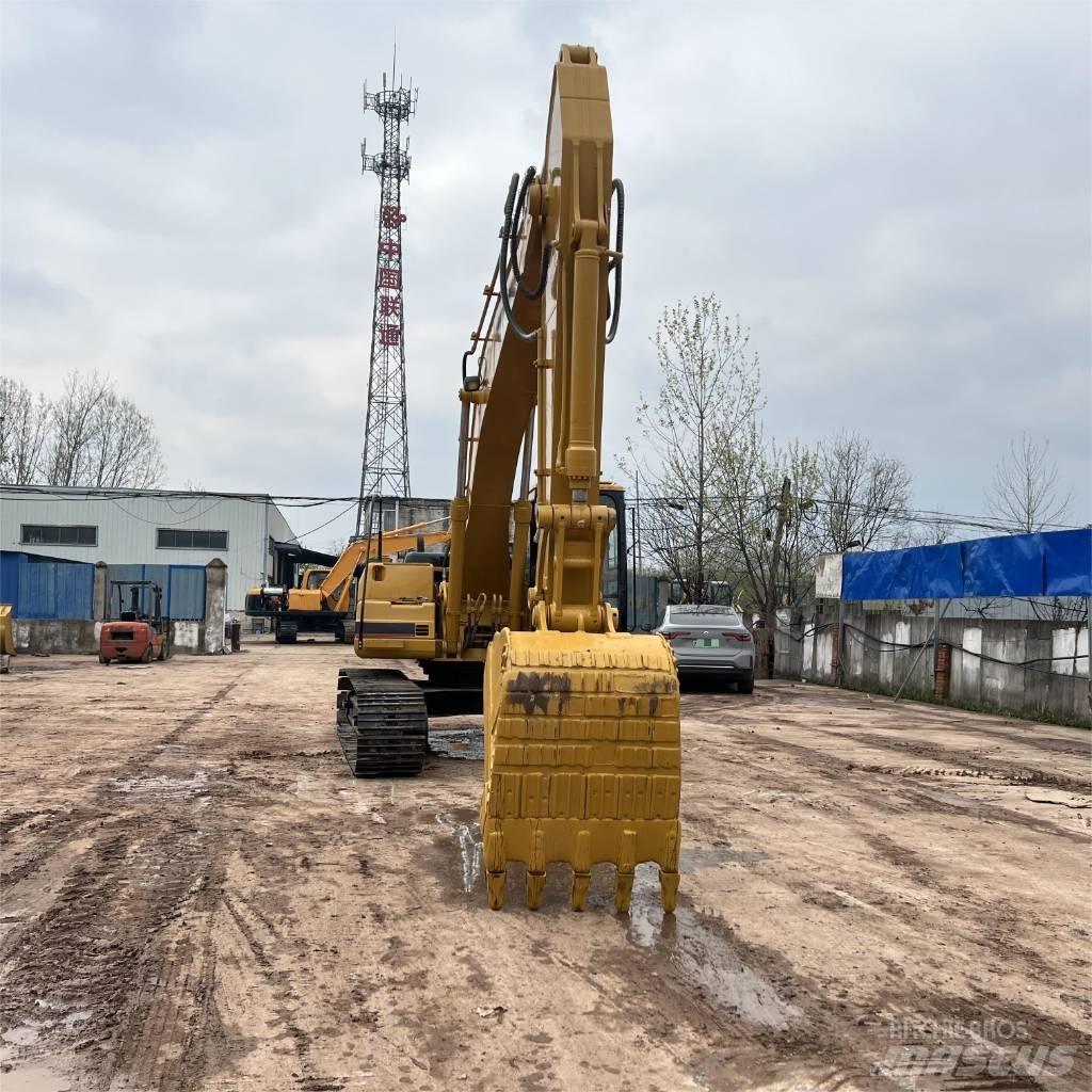 CAT 320 B Vikšriniai ekskavatoriai