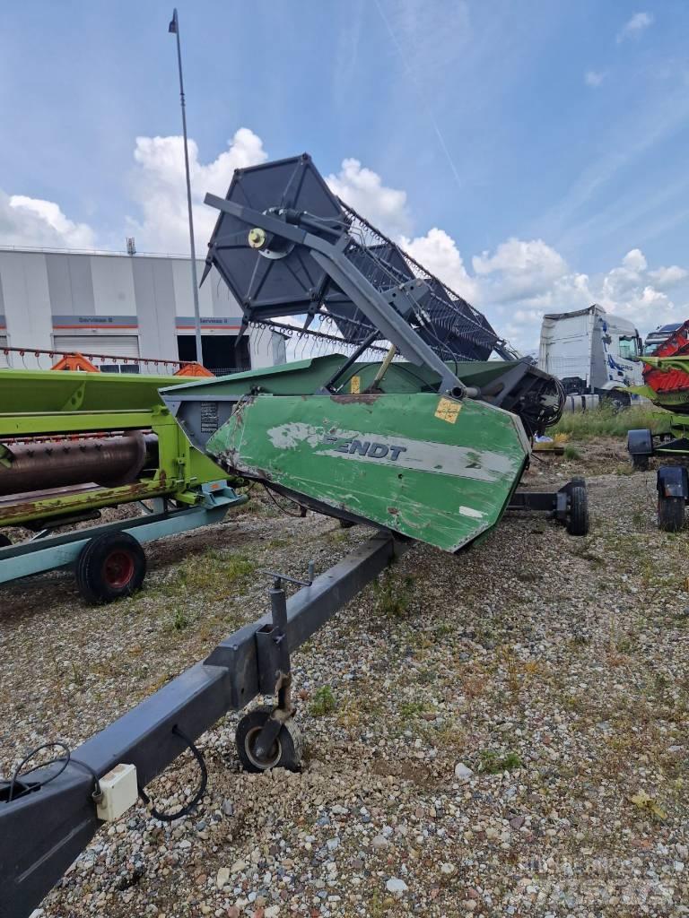 Fendt 8300 Derliaus nuėmimo kombainai