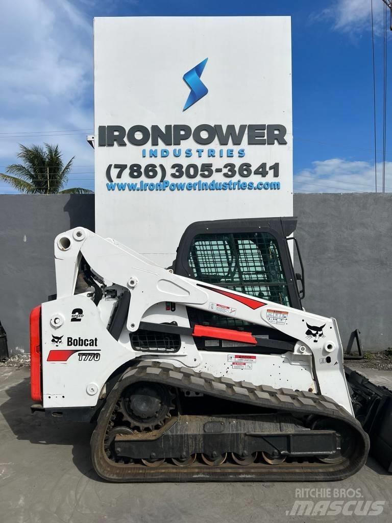 Bobcat t770 Krautuvai su šoniniu pasukimu