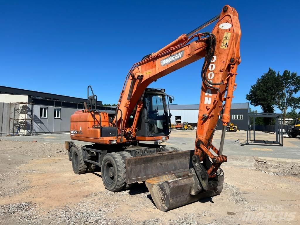 Doosan DX 140 W Ratiniai ekskavatoriai
