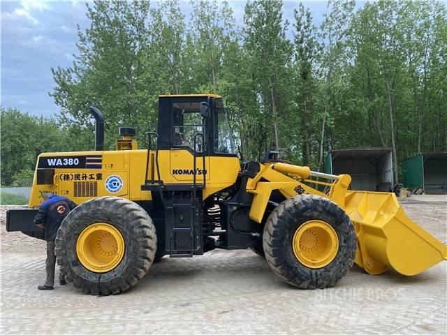 Komatsu WA380-3 Ekskavatoriniai krautuvai