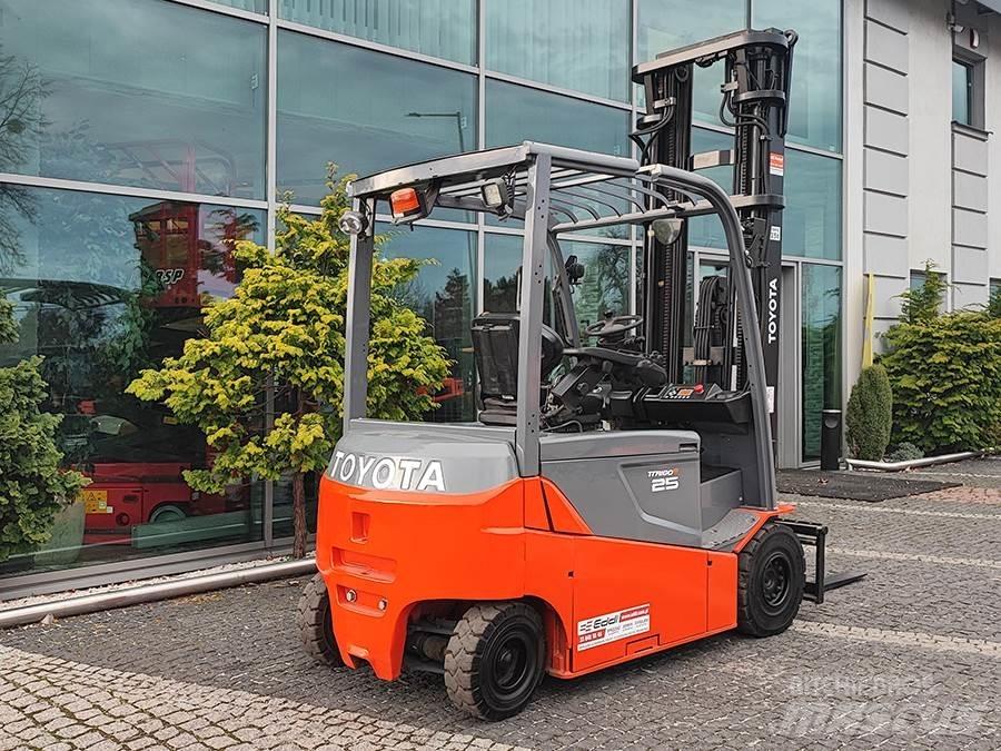 Toyota 8FBMT25 Elektriniai šakiniai krautuvai
