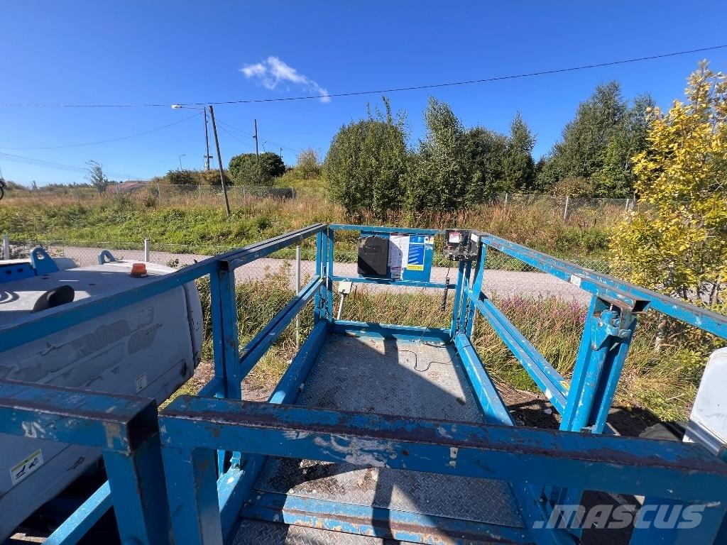Genie GS 3268 RT Žirkliniai keltuvai