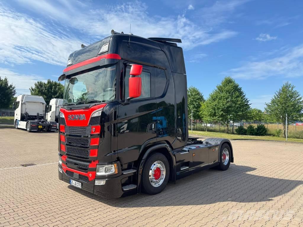 Scania 770 S Naudoti vilkikai
