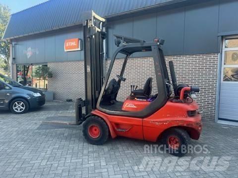 Linde H 30 LPG (dujiniai) krautuvai
