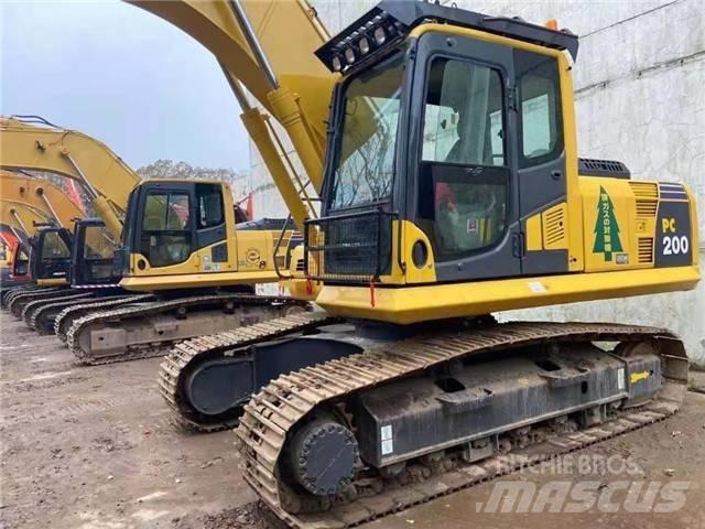 Komatsu PC 200 Vikšriniai ekskavatoriai