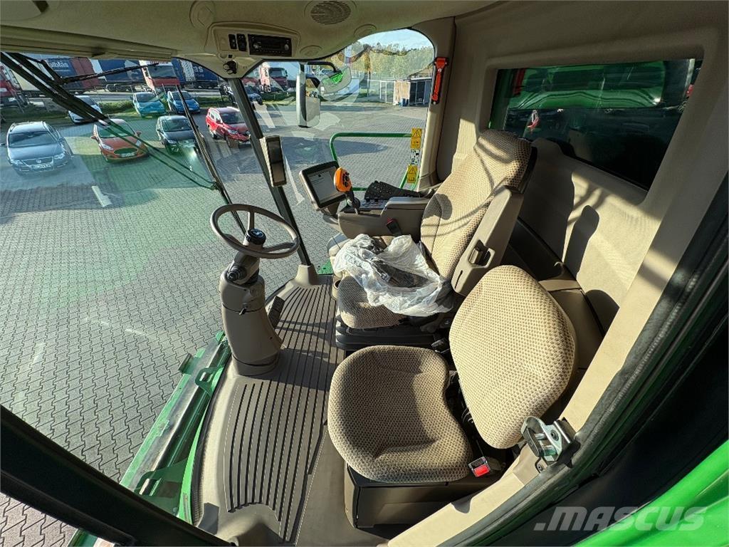 John Deere T660 i Derliaus nuėmimo kombainai