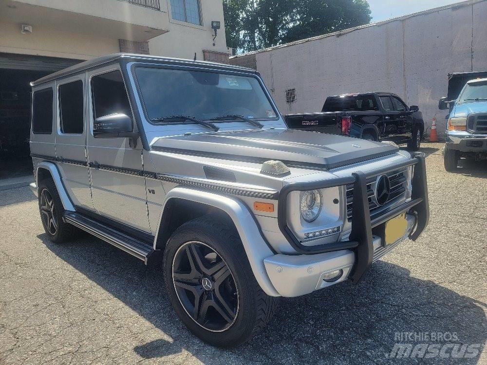 Mercedes-Benz 550g Kita