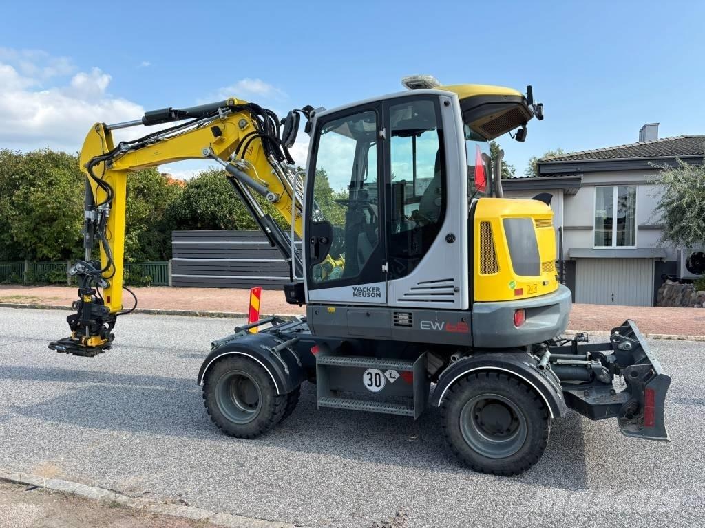 Wacker Neuson EW 65 Ratiniai ekskavatoriai