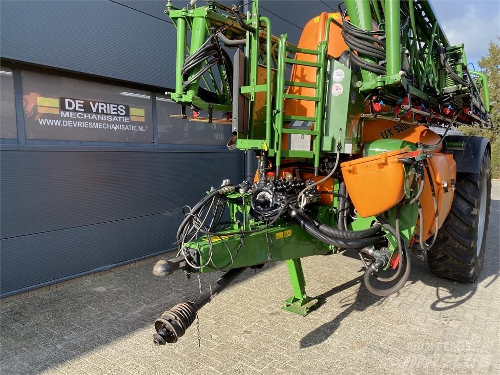 Amazone UX 5200 Prikabinami purkštuvai