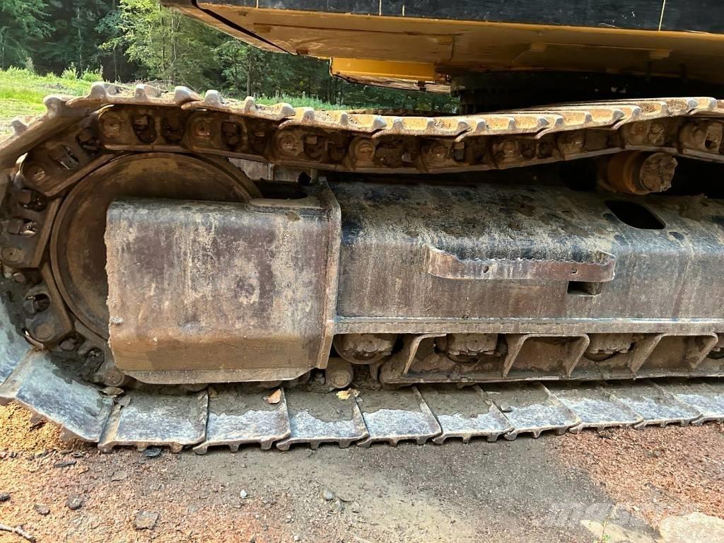 CAT 325 F LCR Vikšriniai ekskavatoriai