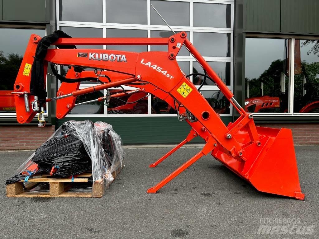 Kubota LA454ST Kompaktinių traktorių priedai