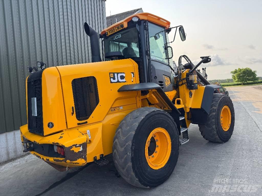 JCB 437 HT Agri Daugiafunkciniai pakrovėjai
