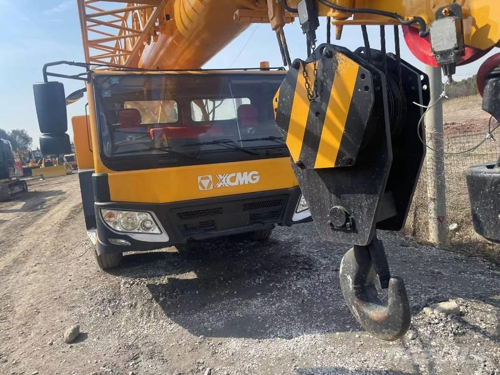 XCMG QY70K Neapdoroto reljefo kranai