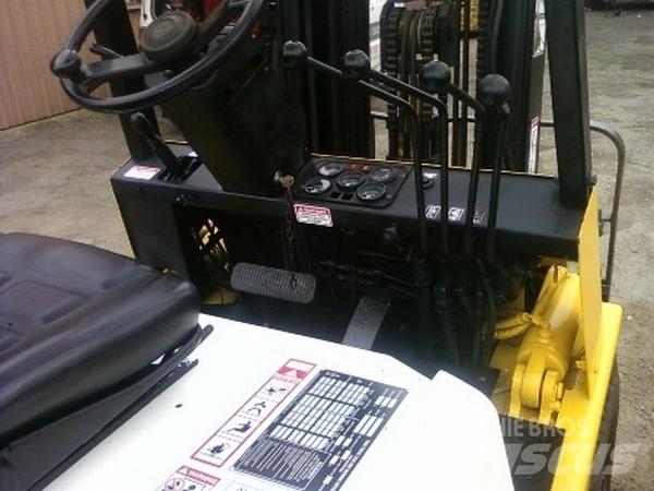 Yale 2.5 Tonne LPG (dujiniai) krautuvai