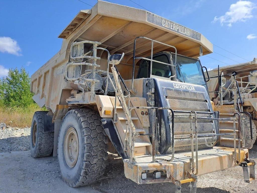 CAT 775F Atliekų išvežimo technika