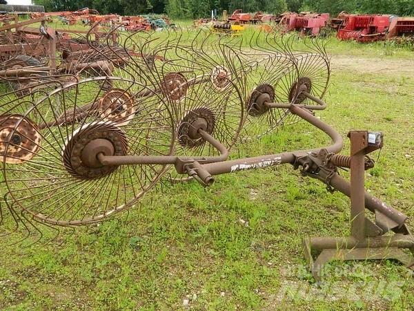  Saulīte 4 Šieno grėbliai ir vartytuvai