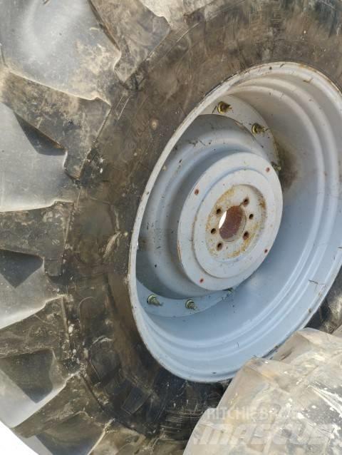 Michelin 20.8R38 Padangos, ratai ir ratlankiai