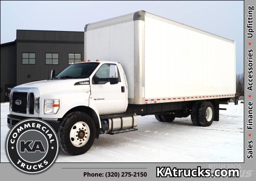 Ford F 750 Sunkvežimiai su dengtu kėbulu