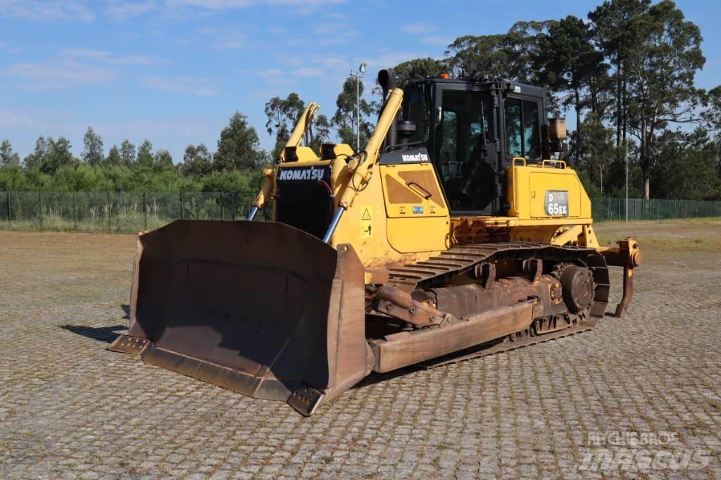 Komatsu D65EX-16 Vikšriniai buldozeriai