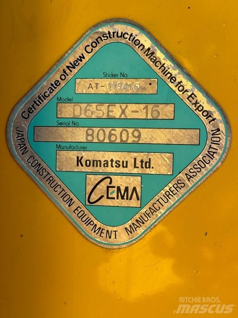 Komatsu D65EX-16 Vikšriniai buldozeriai