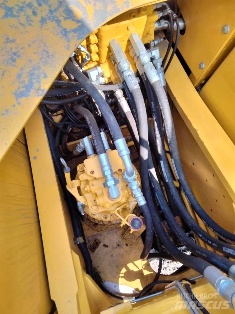 Komatsu PC 160 Vidutinės galios ekskavatoriai 7-12 t