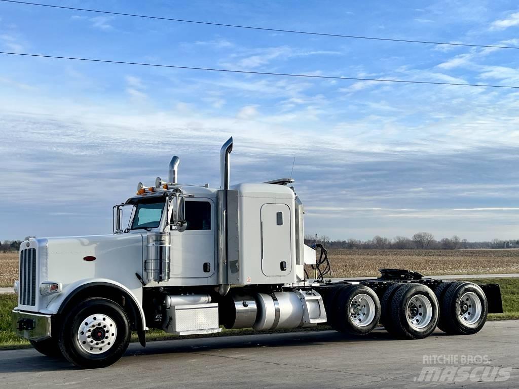 Peterbilt 388 Naudoti vilkikai